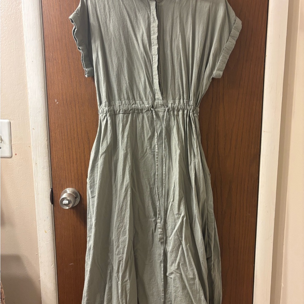 Neuflora Green Midi Dress